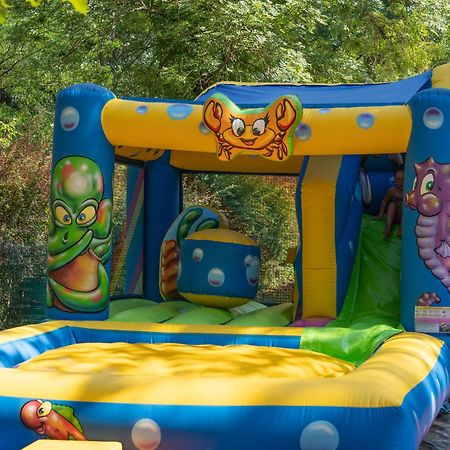 Camping De La Bageasse Brioude Eksteriør bilde