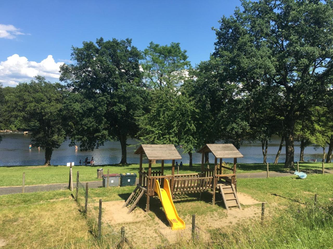 Camping De La Bageasse Brioude Eksteriør bilde